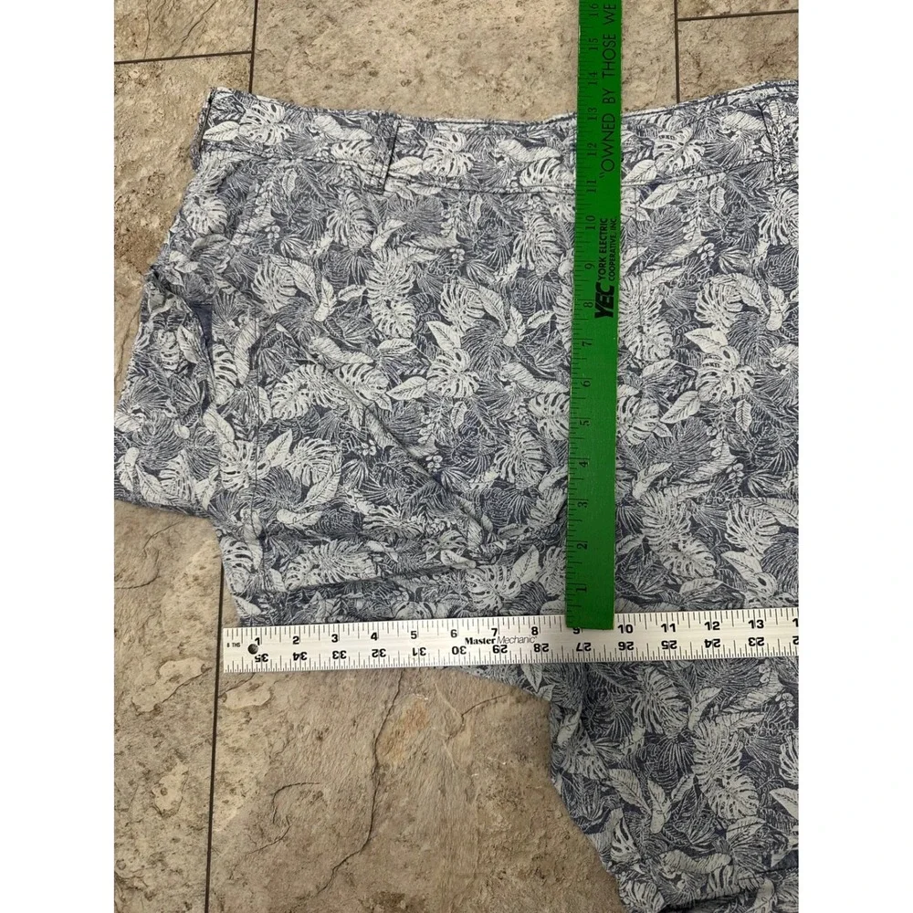 Mens Izod Stretch 40 Waist‎ 8 Inseam Tropical Leaf Blue White Shorts
